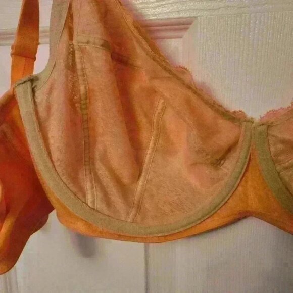 Voglo Adriana Size 44C Underwire Lace Satin Peach Bra - Picture 5 of 8